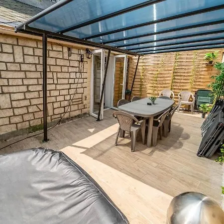 Maison Familiale Terrasse Jacuzzi Parking Sur Place Pres D'honfleur * Équemauville